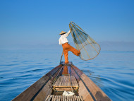 Đánh cá trên hồ Inle - Myanmar