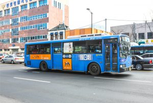Xe bus ở Hàn Quốc (Ảnh: KTO)
